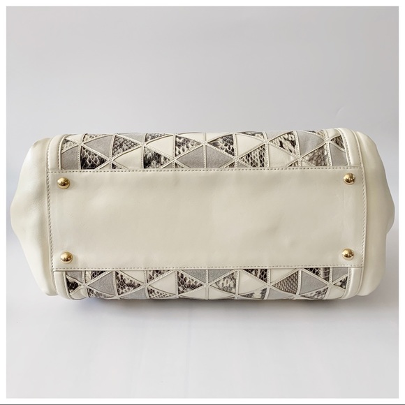 SALVATORE FERRAGAMO Sofia Handbag - Picture 5 of 15